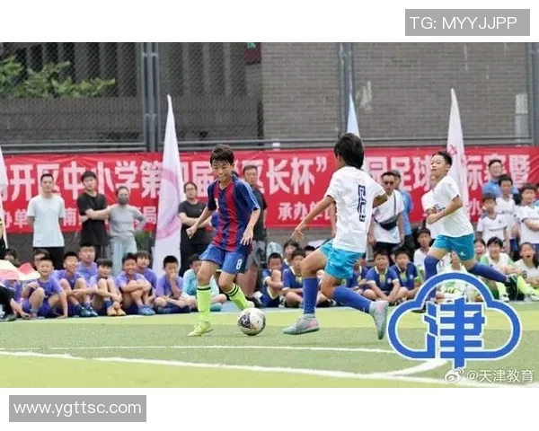 新足球星的崛起展现青春力量点燃绿茵赛场激情 新足球星的崛起展现青春力量点燃绿茵赛场激情